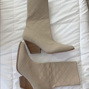 Cream detailed sock boots